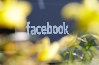 Illustration for article titled Los peligros del "me gusta": Facebook te conoce mejor que tu familia